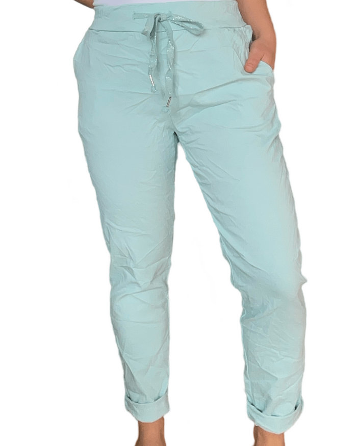 Pantalon aqua pour femme à taille élastique avec cordon.